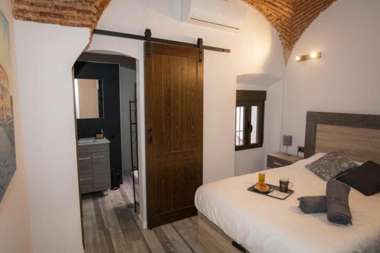 Elegante Apartamento Para 5 En El Centro De Caceres Con Wifi Εξωτερικό φωτογραφία